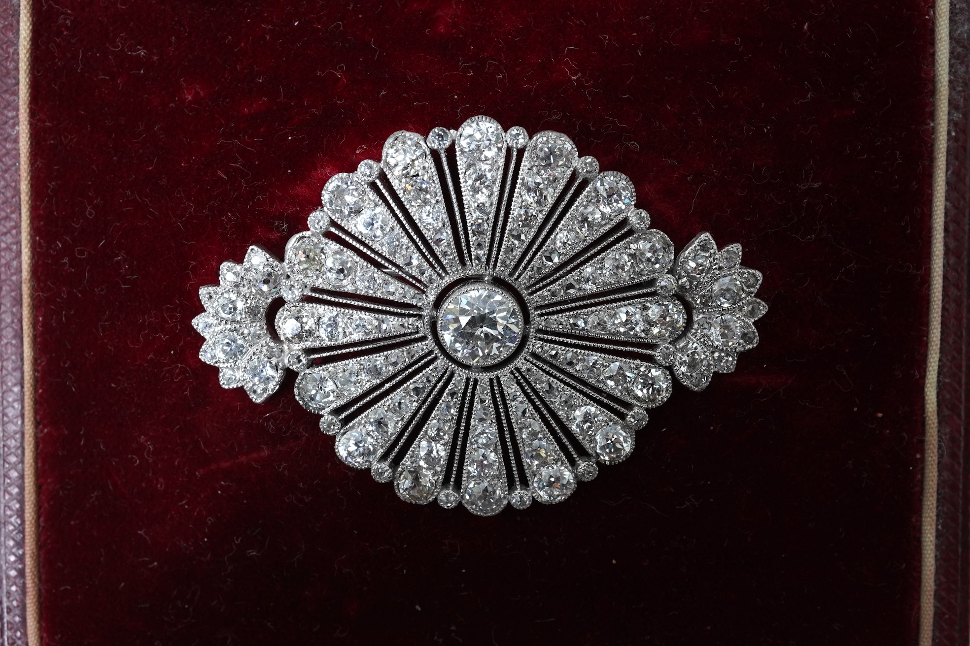 A fine Belle Epoque diamond brooch, early 20th century